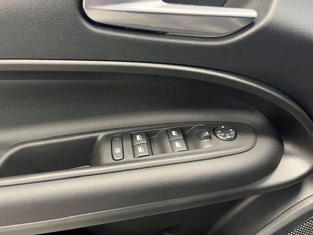 JEEP Avenger usata, con Autoradio