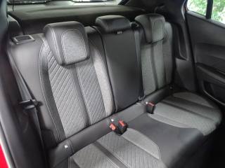 PEUGEOT 2008 usata, con Volante in pelle