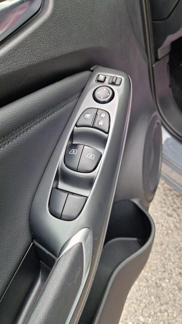 NISSAN Juke usata, con Airbag testa