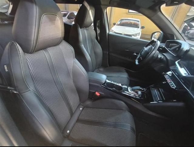 PEUGEOT 2008 usata, con Autoradio