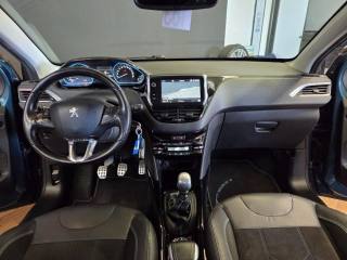 PEUGEOT 2008 usata, con Airbag testa
