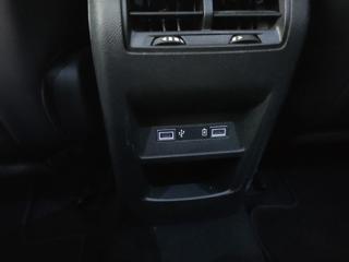 PEUGEOT 308 usata, con USB