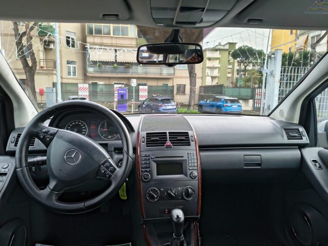 MERCEDES-BENZ A 180 usata, con Controllo trazione