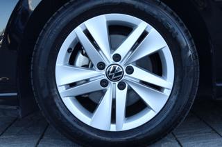 VOLKSWAGEN Golf usata, con Telecamera per parcheggio assistito