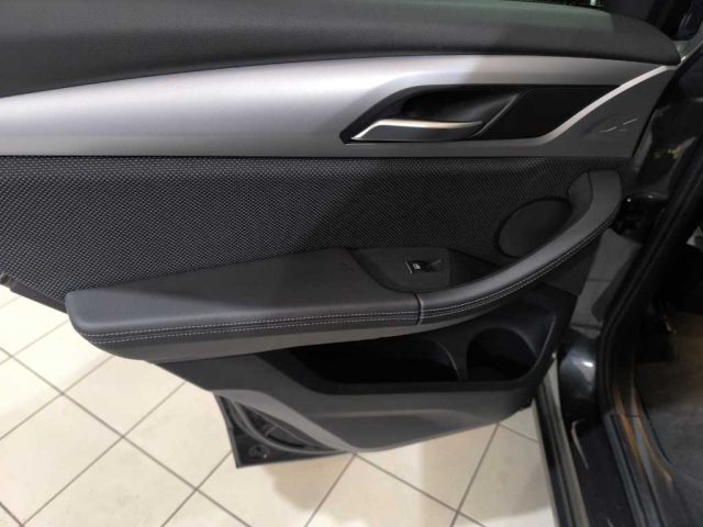 BMW X3 usata, con Sensori di parcheggio posteriori