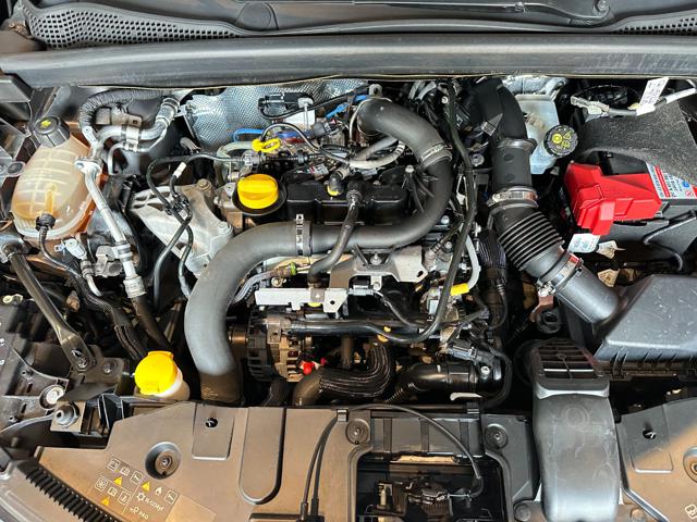 RENAULT Captur usata, con Sensori di parcheggio anteriori