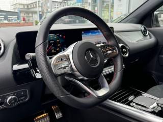 MERCEDES-BENZ GLA 200 usata, con Controllo automatico clima