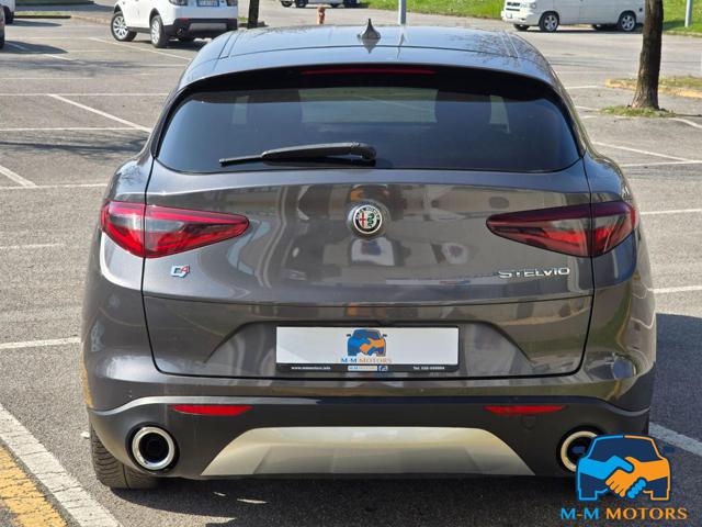 ALFA ROMEO Stelvio usata, con Autoradio