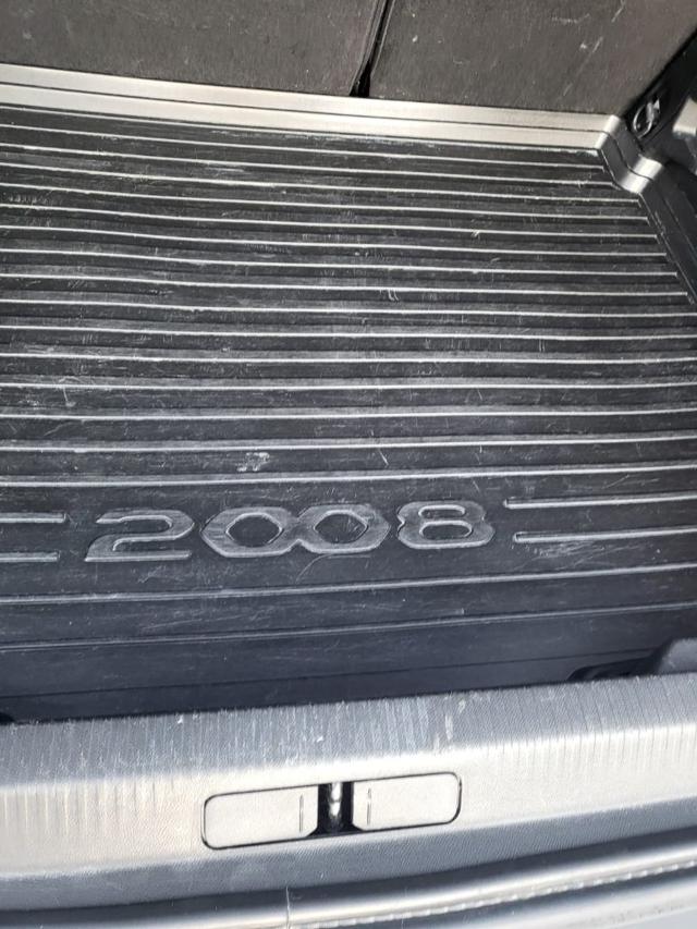 PEUGEOT 2008 usata, con ESP