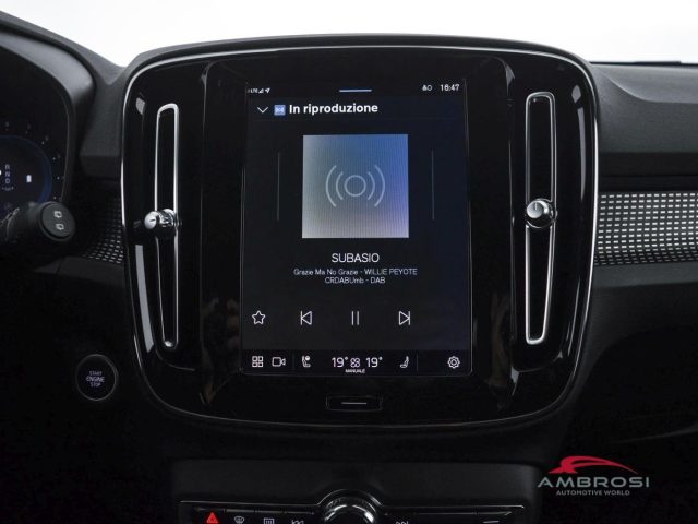 VOLVO XC40 usata 13