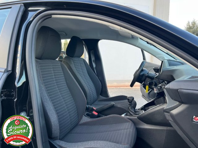 PEUGEOT 208 usata, con Autoradio