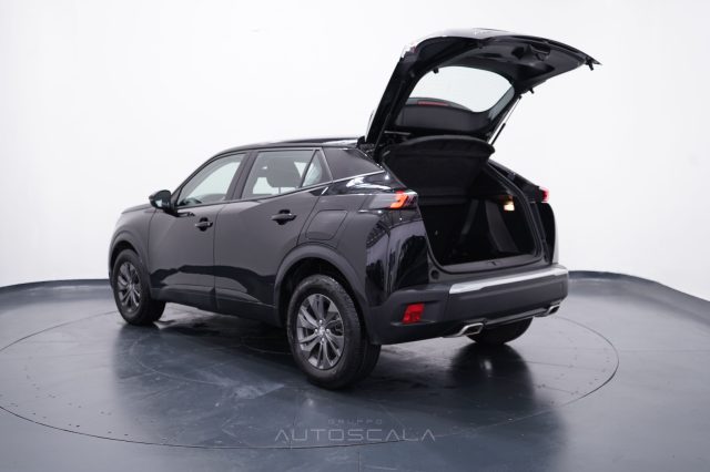 PEUGEOT 2008 usata, con Volante multifunzione