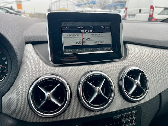 MERCEDES-BENZ B 180 usata, con Luci diurne LED