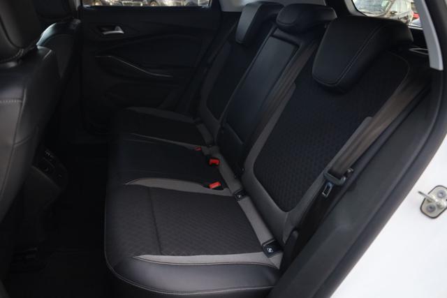 OPEL Grandland X usata, con Controllo automatico clima