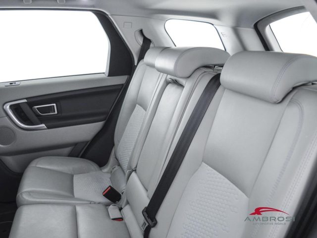 LAND ROVER Discovery Sport usata 9