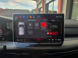 VOLKSWAGEN Golf usata 44