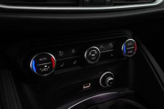 ALFA ROMEO Stelvio usata 17