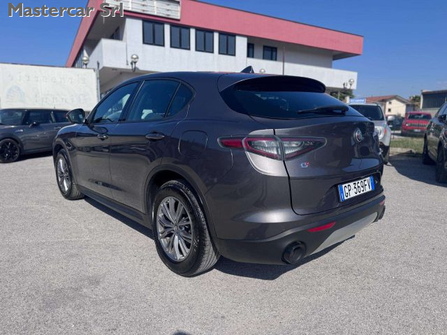 ALFA ROMEO Stelvio usata, con Autoradio