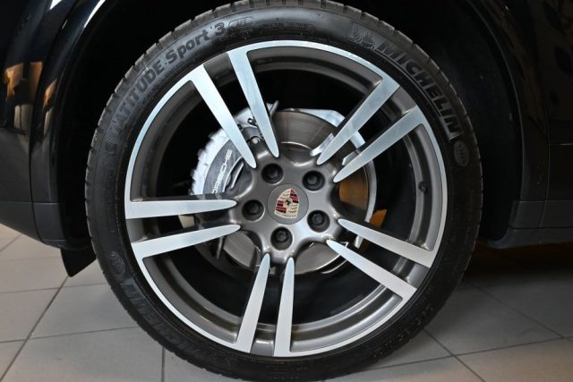 PORSCHE Cayenne usata 15