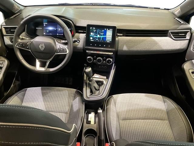 RENAULT Clio usata, con Controllo automatico clima