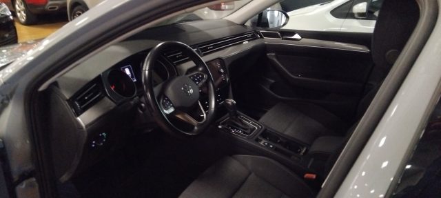 VOLKSWAGEN Passat usata, con Servosterzo
