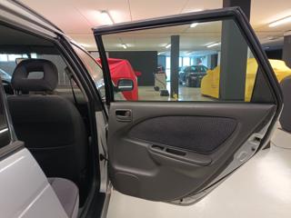 TOYOTA Avensis usata 34