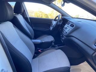 HYUNDAI i20 usata, con Vetri oscurati
