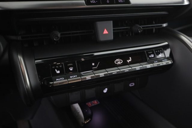 TOYOTA C-HR usata 15