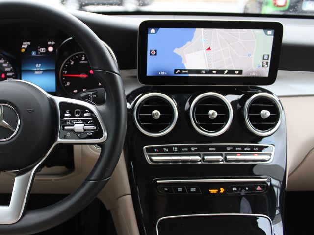 MERCEDES-BENZ GLC 220 usata, con Servosterzo