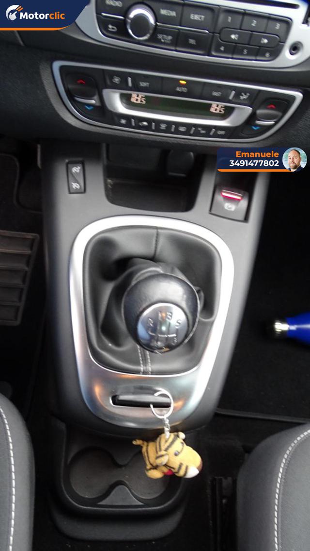RENAULT Scenic usata 37