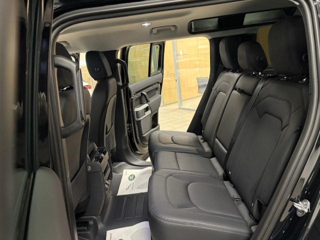 LAND ROVER Defender usata, con Trazione integrale