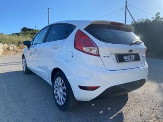 FORD Fiesta usata, con Autoradio