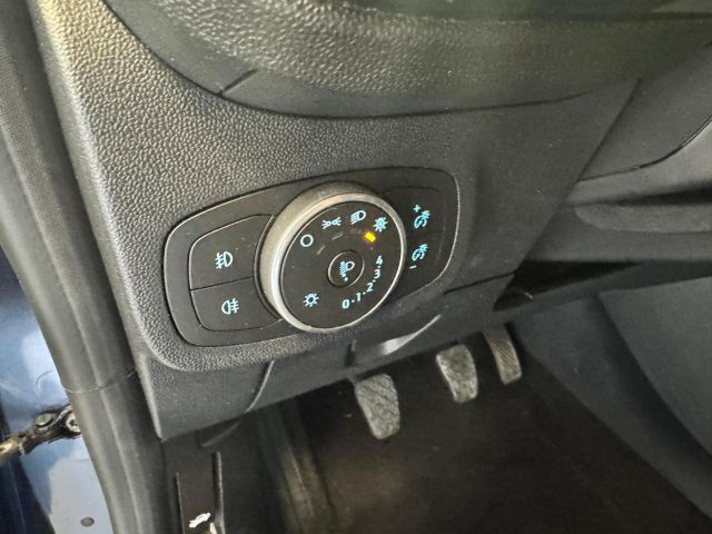 FORD Fiesta usata, con Controllo automatico clima