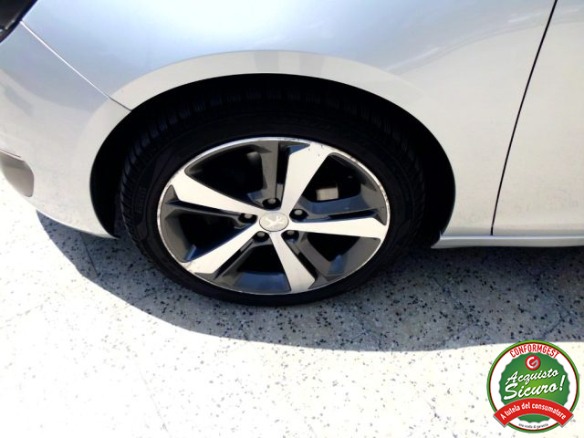 PEUGEOT 308 usata, con MP3