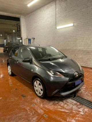 TOYOTA Aygo usata, con USB