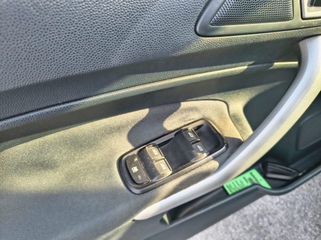 FORD Fiesta usata, con Chiusura centralizzata