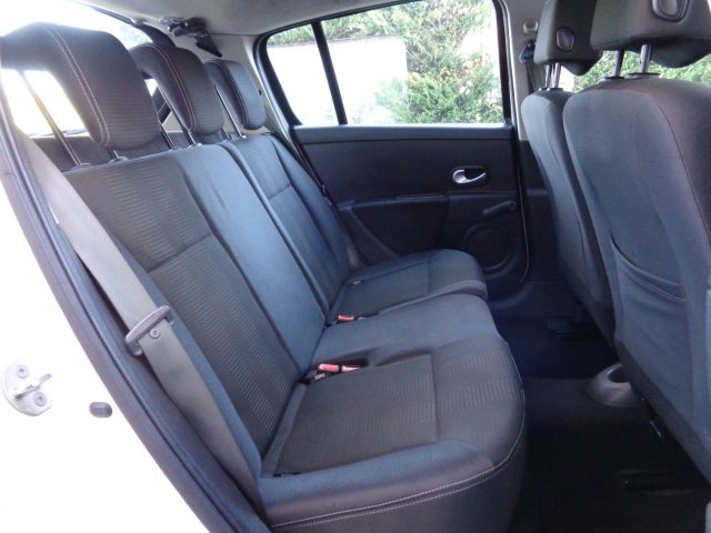 RENAULT Clio usata, con Climatizzatore