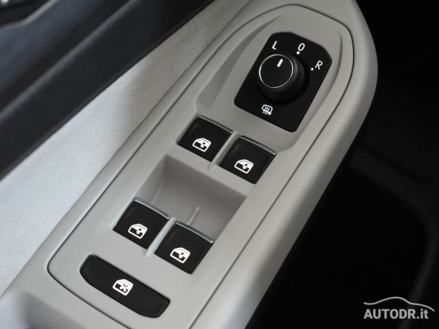 VOLKSWAGEN Golf usata, con Bluetooth
