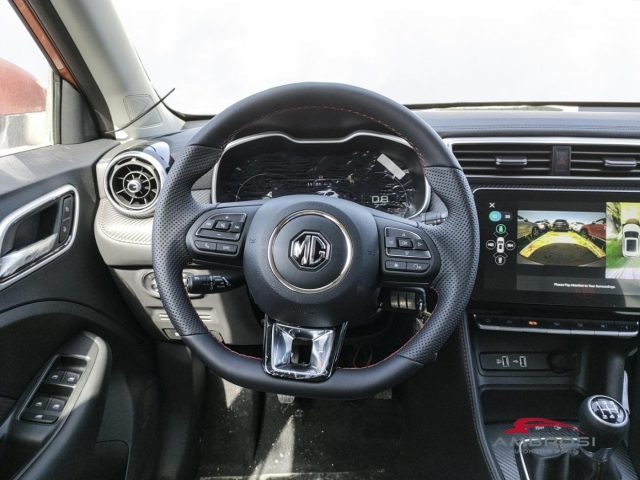 MG ZS usata 9