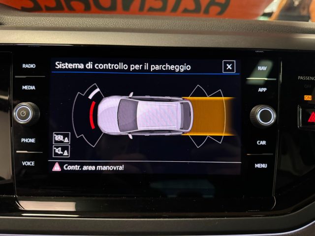 VOLKSWAGEN Taigo usata, con Autoradio digitale