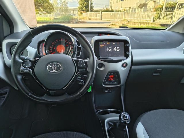 TOYOTA Aygo usata, con Controllo automatico clima