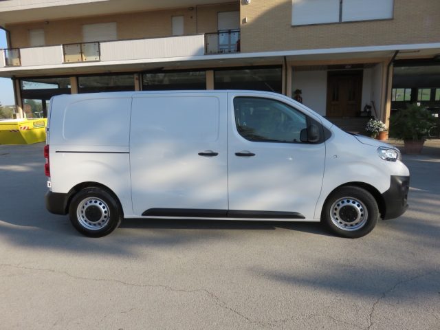 PEUGEOT Expert usata, con USB