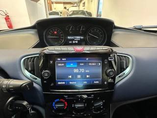 LANCIA Ypsilon usata, con ESP