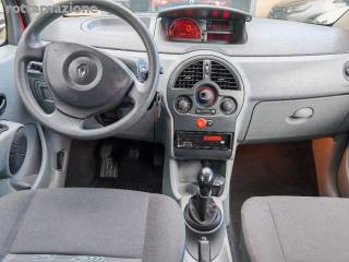RENAULT Modus usata, con Luci diurne