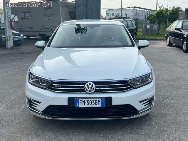 VOLKSWAGEN Passat usata, con Regolazione elettrica sedili