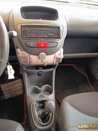 TOYOTA Aygo usata 24