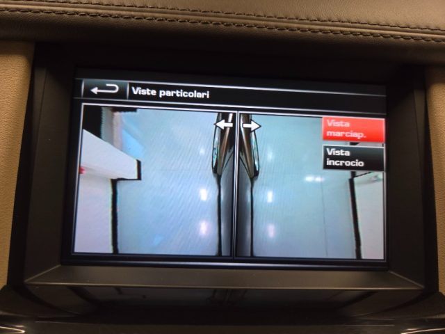 LAND ROVER Discovery usata, con USB