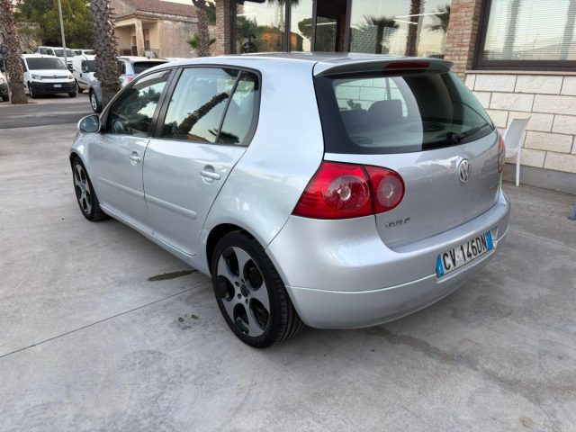 VOLKSWAGEN Golf usata, con Autoradio