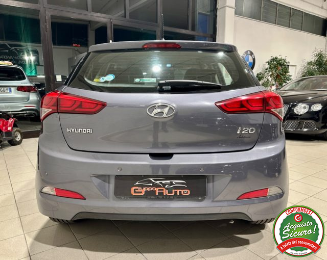 HYUNDAI i20 usata, con Alzacristalli elettrici