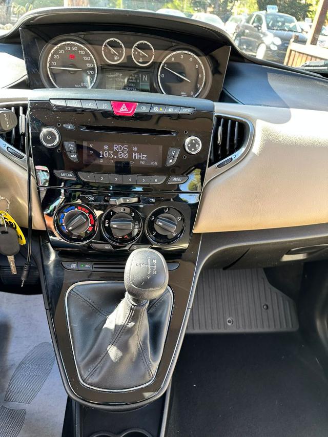 LANCIA Ypsilon usata, con Cronologia tagliandi